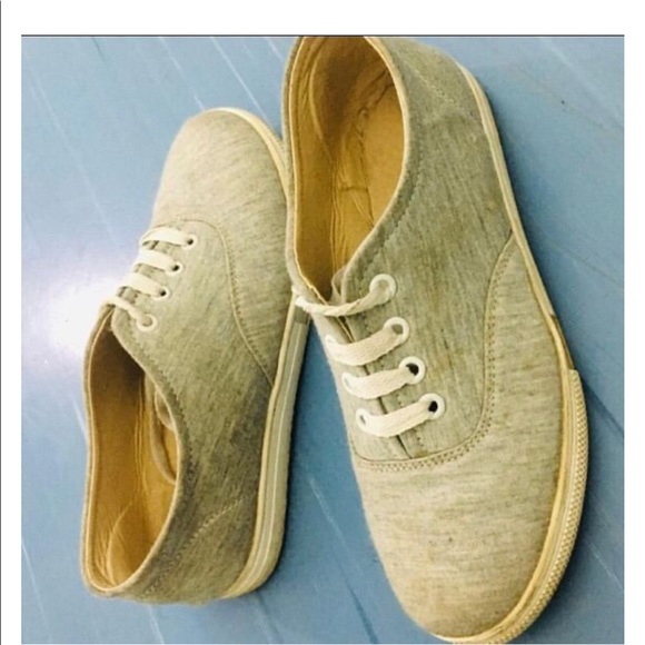 Grey sneakers - Picture 5 of 6